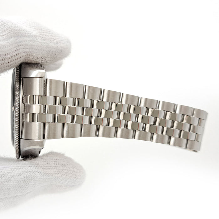 TUDOR
Black Bay 5-link Bracelet
With Box and Warranty Card