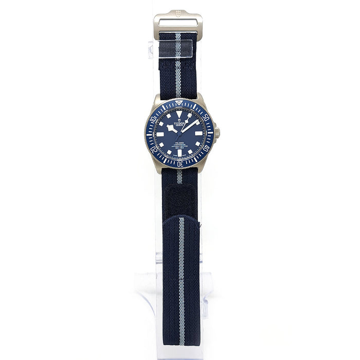 TUDOR
Pelagos FXD
With box and warranty card