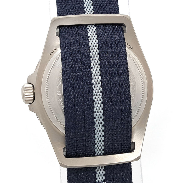 TUDOR
Pelagos FXD
With box and warranty card