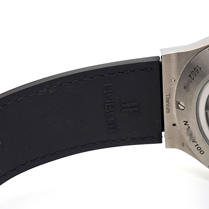 HUBLOT
Classic Fusion Cruz-Diez Limited
With box and warranty card