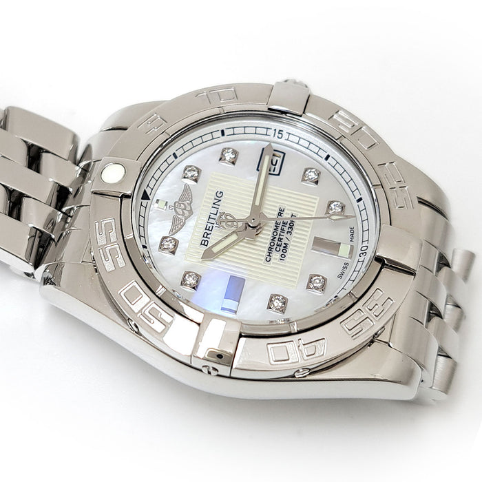 BREITLING
Galactic 32
With box and guarantee card