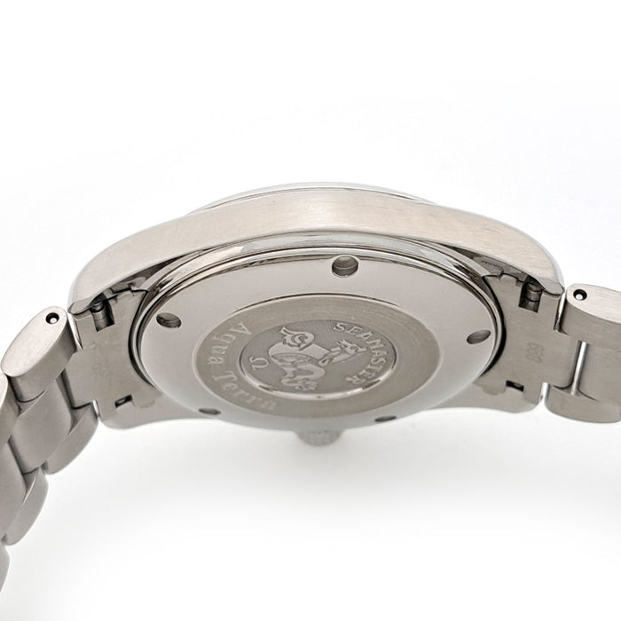 OMEGA 
Seamaster Aqua Terra