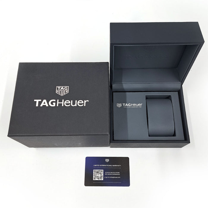 TAG HEUER
卡莱拉计时码表
带盒子和保修卡