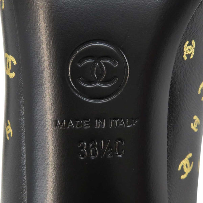 CHANEL 
COCO CC Logo 23B Leather Patent 
Coco Mark High Heel Pumps