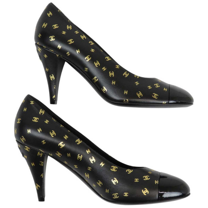 CHANEL 
COCO CC Logo 23B Leather Patent 
Coco Mark High Heel Pumps