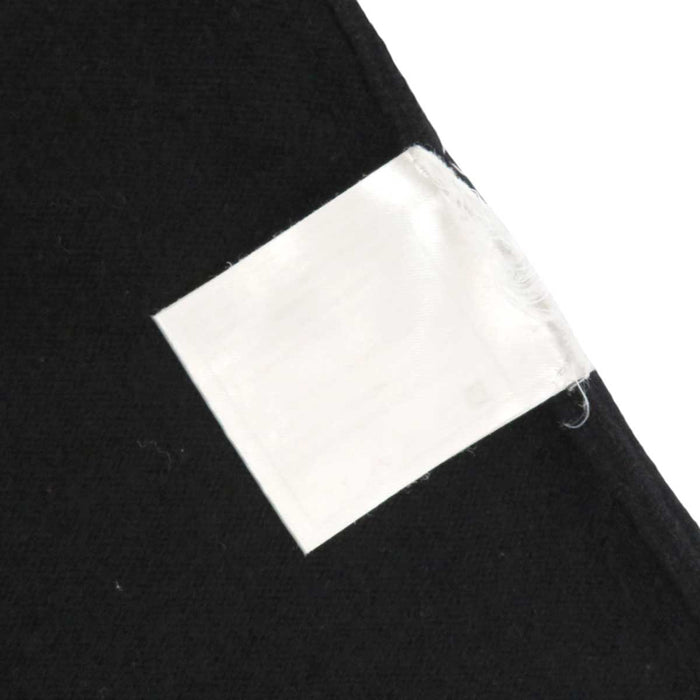 CHANEL
COCO CC Logo 05A High Neck Short Sleeve
Coco Mark Cashmere Knit