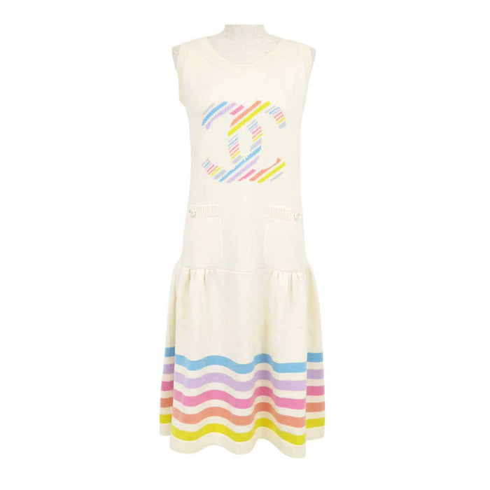 CHANEL
CC COCO Logo LA PAUSA La Pausa Rainbow Stripe
Coco Mark Sleeveless Cashmere Knit Dress