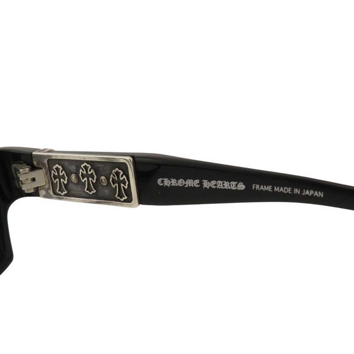CHROME HEARTS
CH Cross Logo Cemetery
DISMEMBERED Eyewear