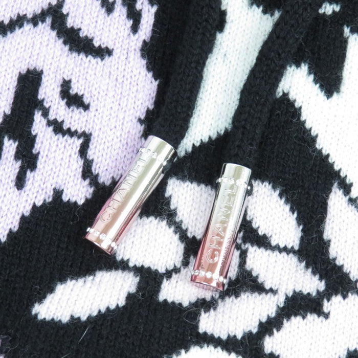 CHANEL 
COCO CC logo all-over pattern lion clover heart 5 
Coco mark cashmere knit hoodie