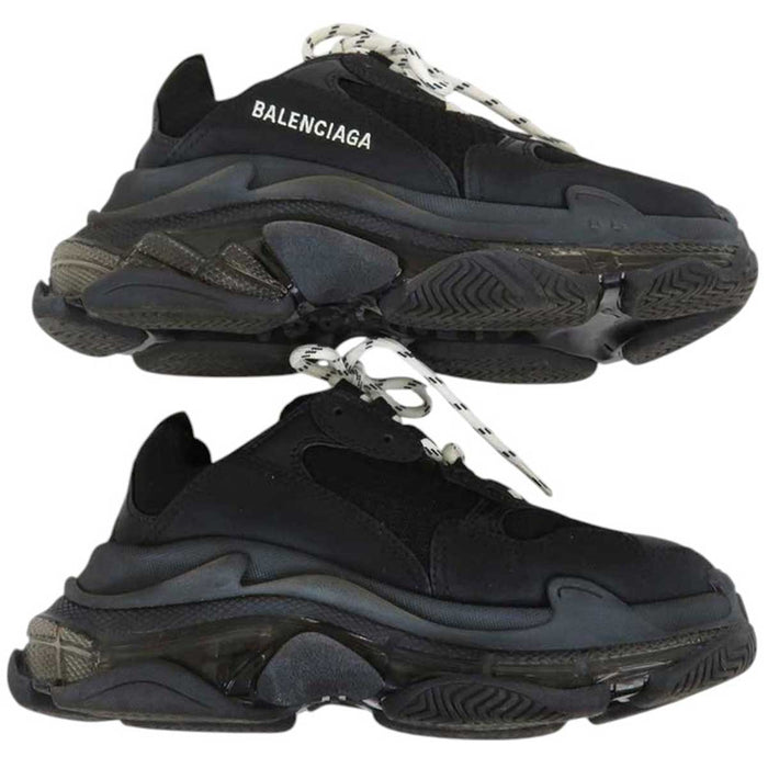 BALENCIAGA 
Triple S Clear Sole Logo Embroidery Wash Effect 
Triple S Clear Sole Sneakers