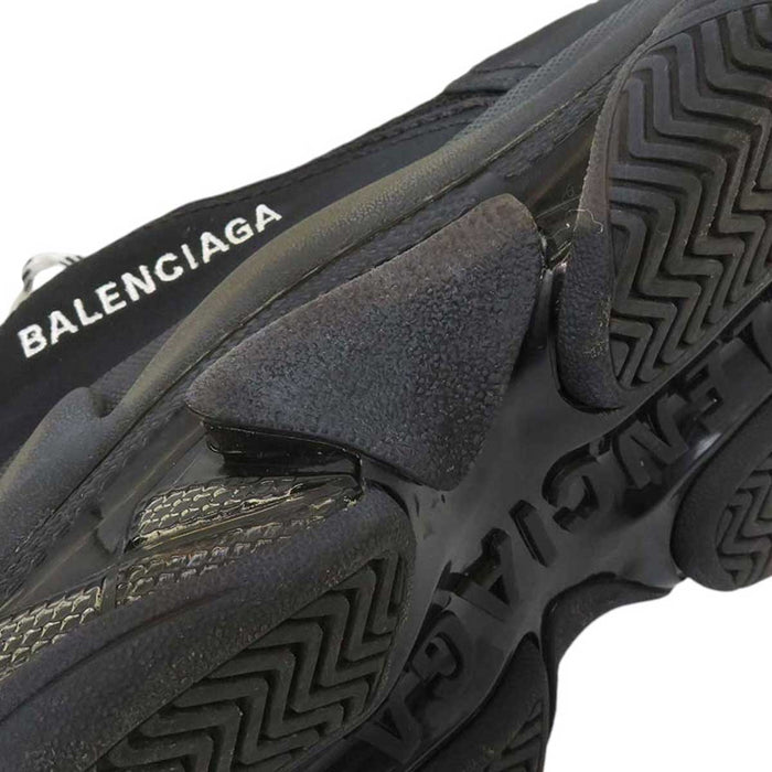 BALENCIAGA 
Triple S Clear Sole Logo Embroidery Wash Effect 
Triple S Clear Sole Sneakers
