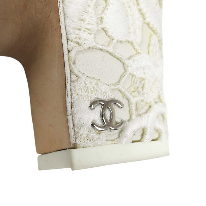 CHANEL 
COCO CC logo sheer embroidered grosgrain flower 
Coco mark slingback lace pumps