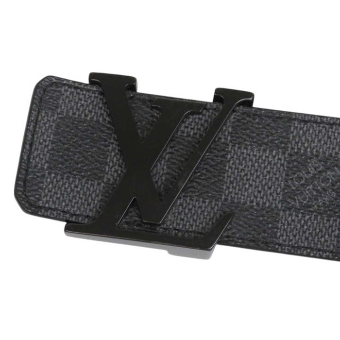 LOUIS VUITTON
Logo Reversible Black Color Metal
SANTURE LV Initial Belt
Damier Graphite