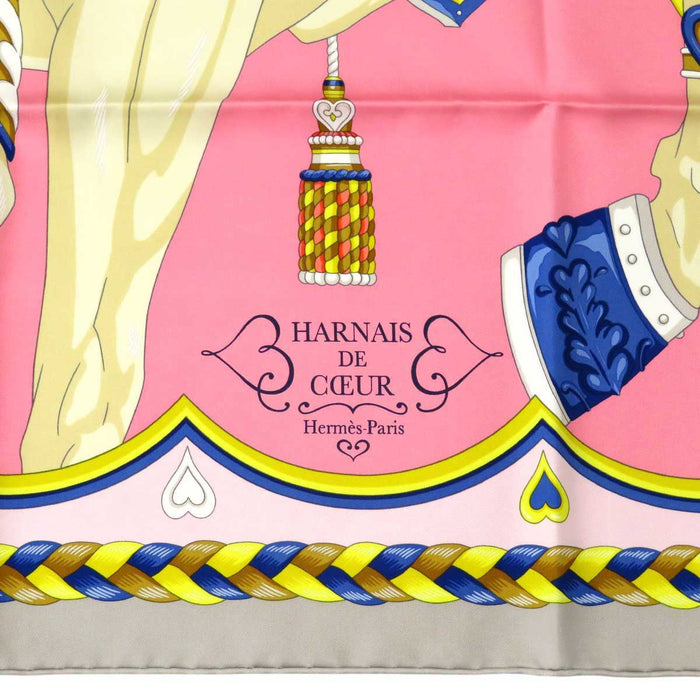 HERMES
Silk twill scarf large size horse heart
Carré 90 HARNAIS DE COUR Arne de Cour