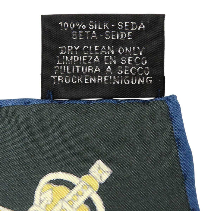 HERMES
Silk Large Square Carriage
Carré 90 Stately Wheels Scarf
Stately Wheels