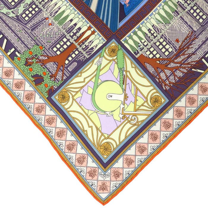 HERMES
Silk Large Square Horse House
Carré 90 Objets de Curiosité Scarf
Objet de Curiosité