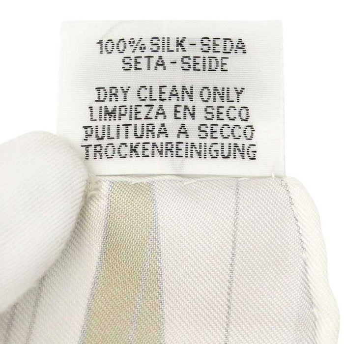 HERMES 
Soie grand format Exlibris logo cheval animal 
Carré 90 MYSTERE AU 24 Écharpe du mystère du 24ème numéro