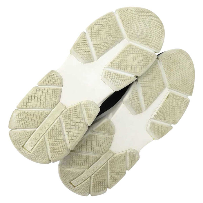 PRADA 
ローカット ファブリック 
ロゴ スニーカー