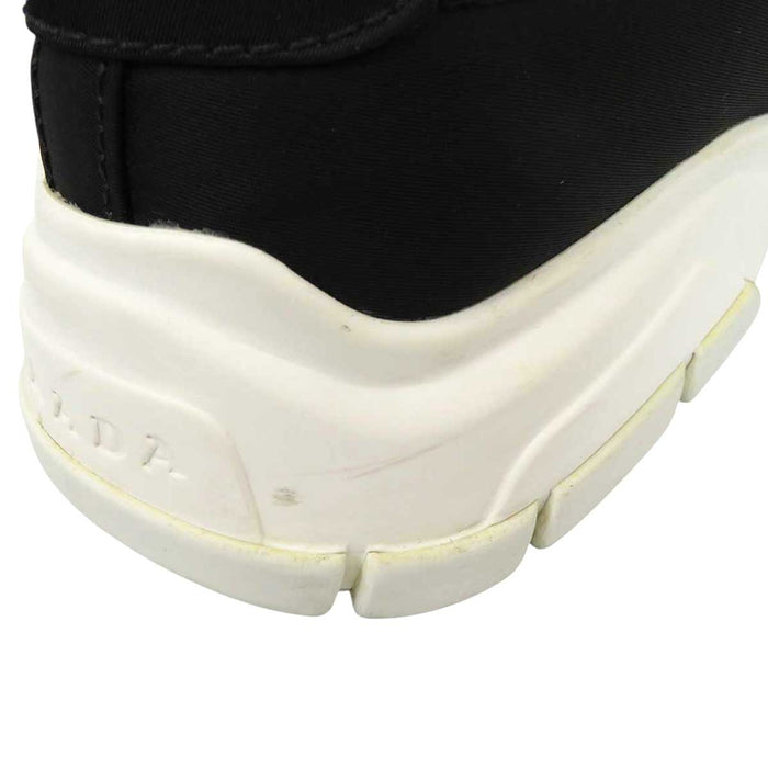 PRADA 
ローカット ファブリック 
ロゴ スニーカー
