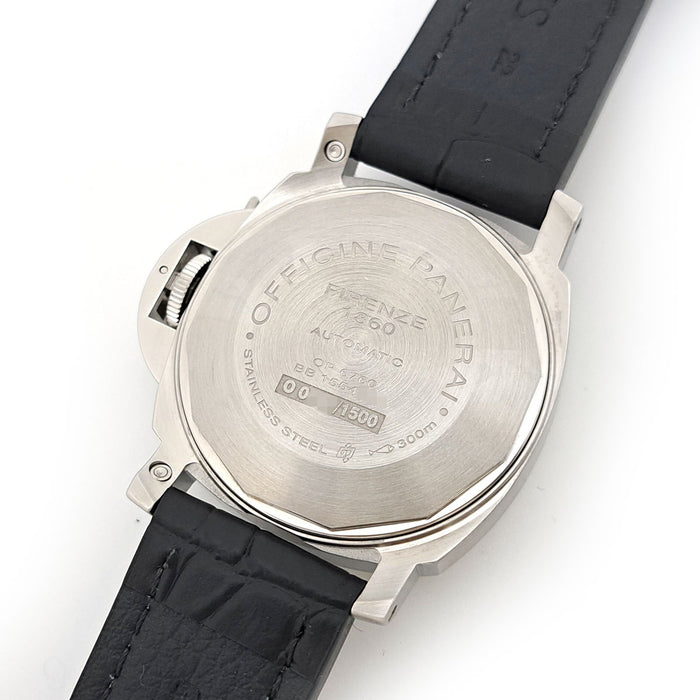 OFFICINE PANERAI
Luminor Marina
With box and warranty card