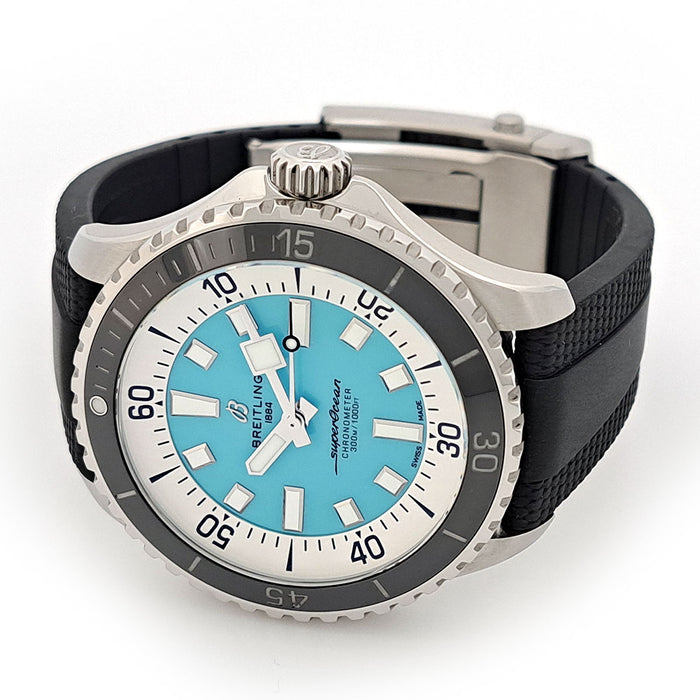 BREITLING 
Superocean 
With box and warranty card
