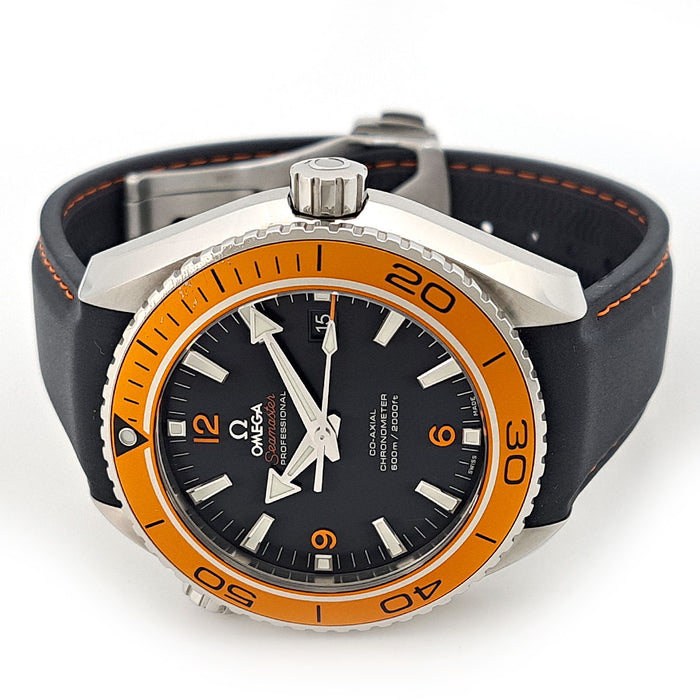OMEGA 
Seamaster Planet Ocean 600M 
Con scatola e garanzia