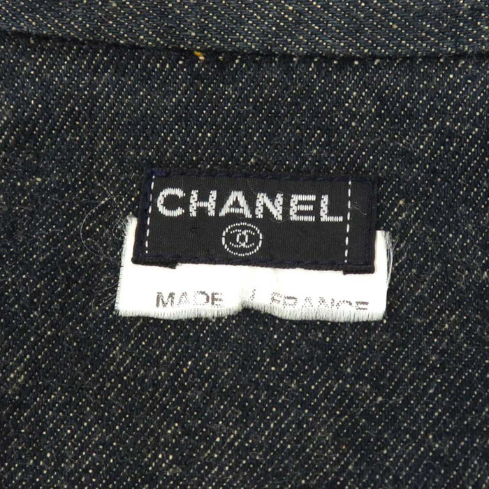 CHANEL
COCO CC Coco Button Logo
Coco Mark Short Sleeve Denim Jacket