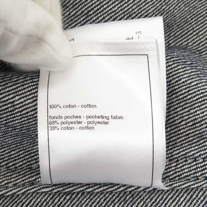 CHANEL
COCO CC Logo Coco Button Cotton Long Sleeve
Coco Mark Long Sleeve Denim Jacket
