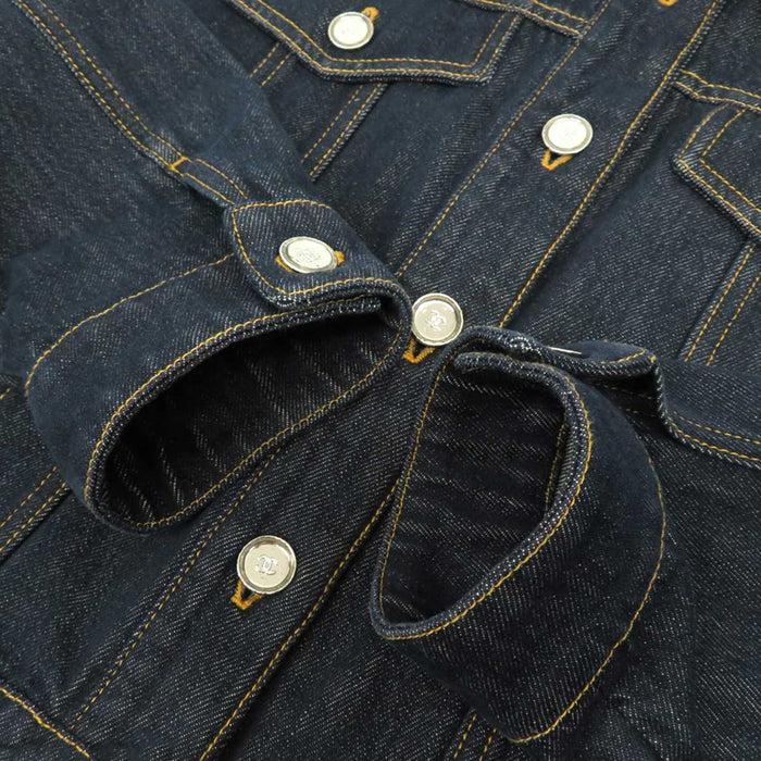 CHANEL
COCO CC Logo Coco Button Cotton Long Sleeve
Coco Mark Long Sleeve Denim Jacket