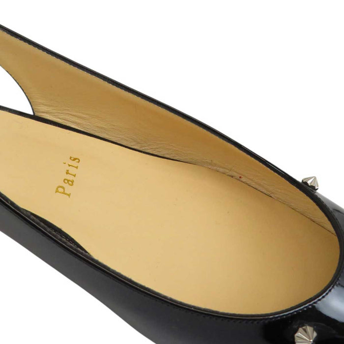 Christian Louboutin 
スタッズ スリング バック パテント 
DRAMA SLING スパイク フラット パンプス
