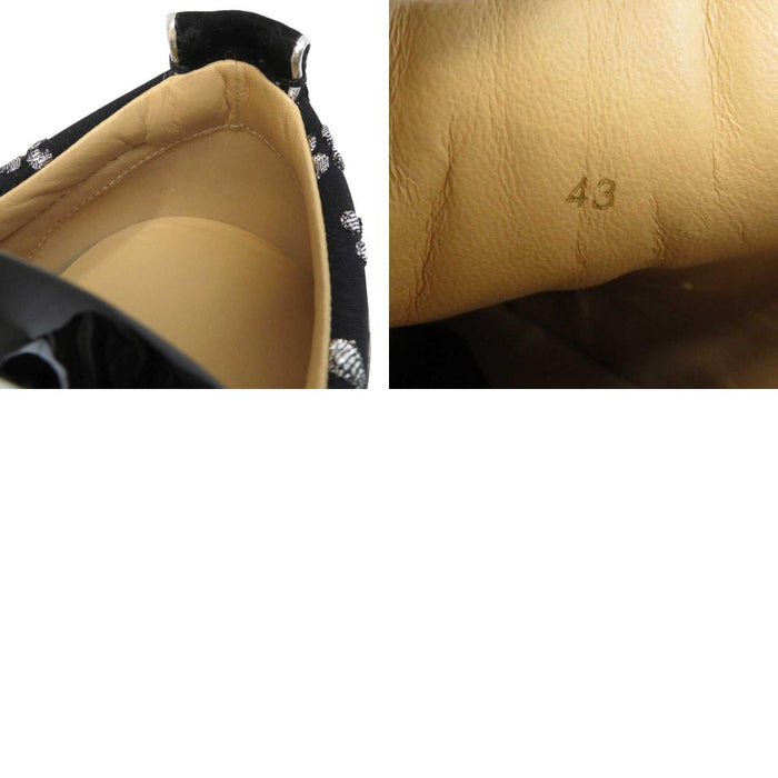 Christian Louboutin 
Louis Junior Orlato clouté daim cuir 
Louis Junior Spikes Orlato baskets à pointes