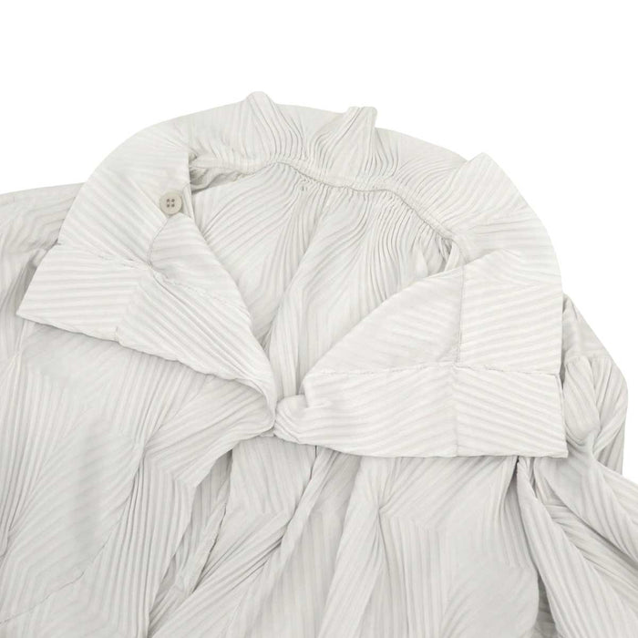 ISSEY MIYAKE 
ISSEY MIYAKE 
giacca
