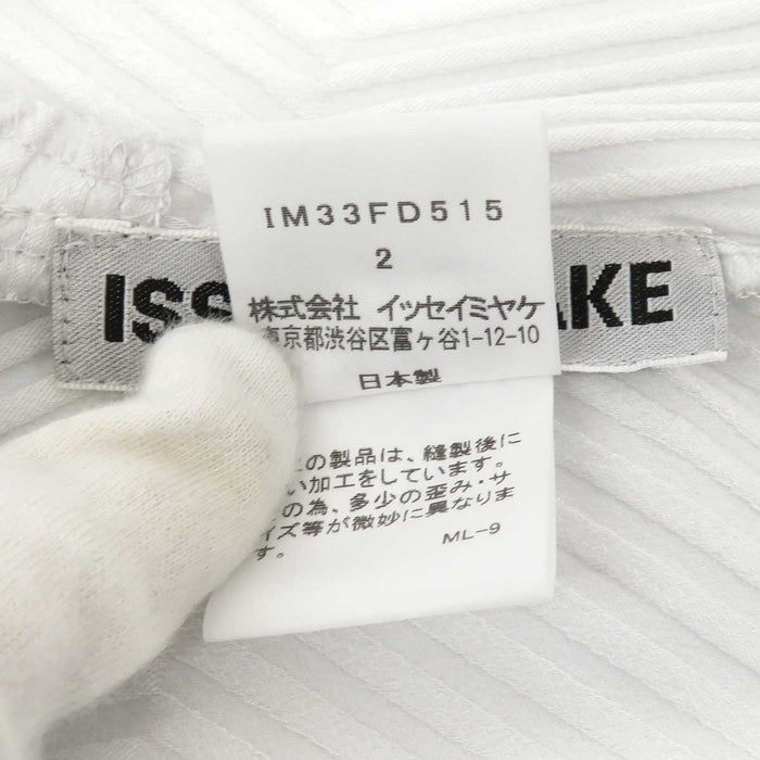 ISSEY MIYAKE 
ISSEY MIYAKE 
giacca