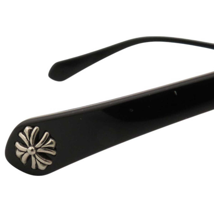 CHROME HEARTS
CH Plus Cross Logo
COX UCKER Eyewear