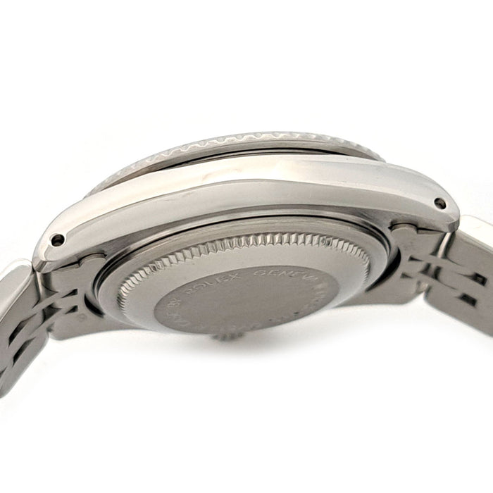 TUDOR
Lady Sub
With Warranty Card