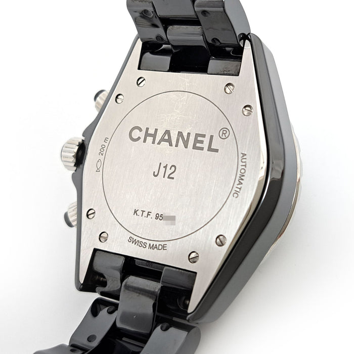 CHANEL
J12 Chronograph
With box and warranty card