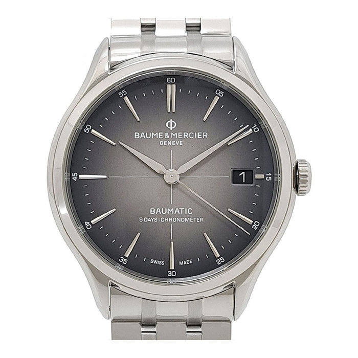 Baume & Mercier
Clifton Baumatic 5DAYS
With box and warranty card