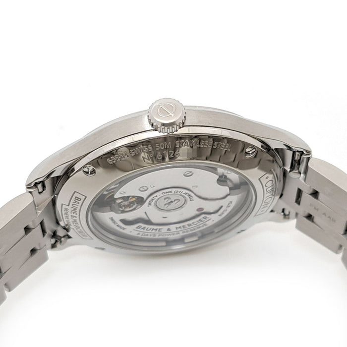 Baume & Mercier
Clifton Baumatic 5DAYS
With box and warranty card