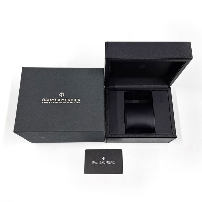 Baume & Mercier
Clifton Baumatic 5DAYS
With box and warranty card