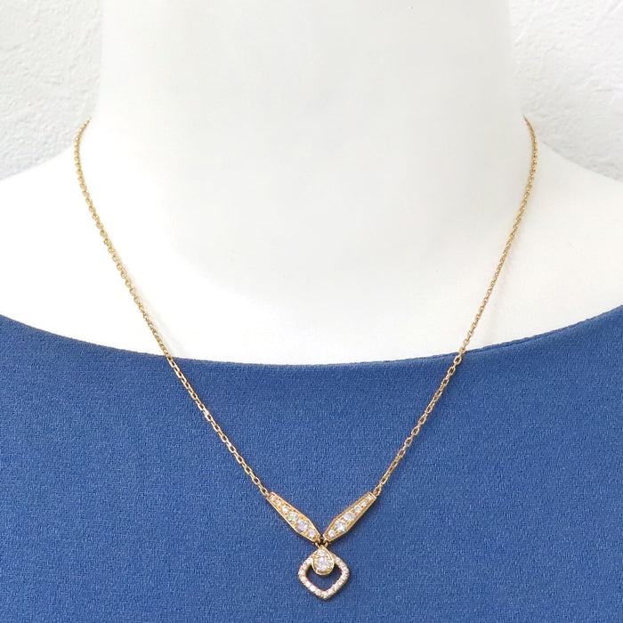 Chaumet 
ジョゼフィーヌ エクラ フローラル ネックレス