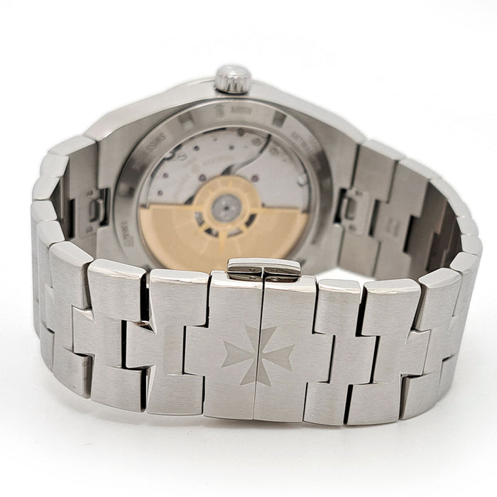 VACHERON CONSTANTIN
Overseas cadran marron
Avec boîte et garantie
