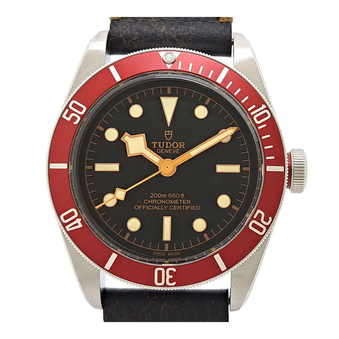 TUDOR
Black Bay
With box and warranty card