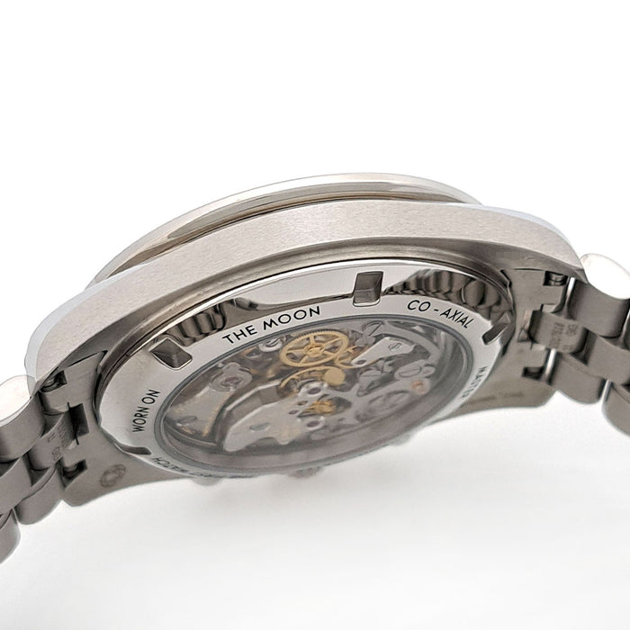 OMEGA
Speedmaster Moonwatch Professionnel
Avec boîte et garantie
