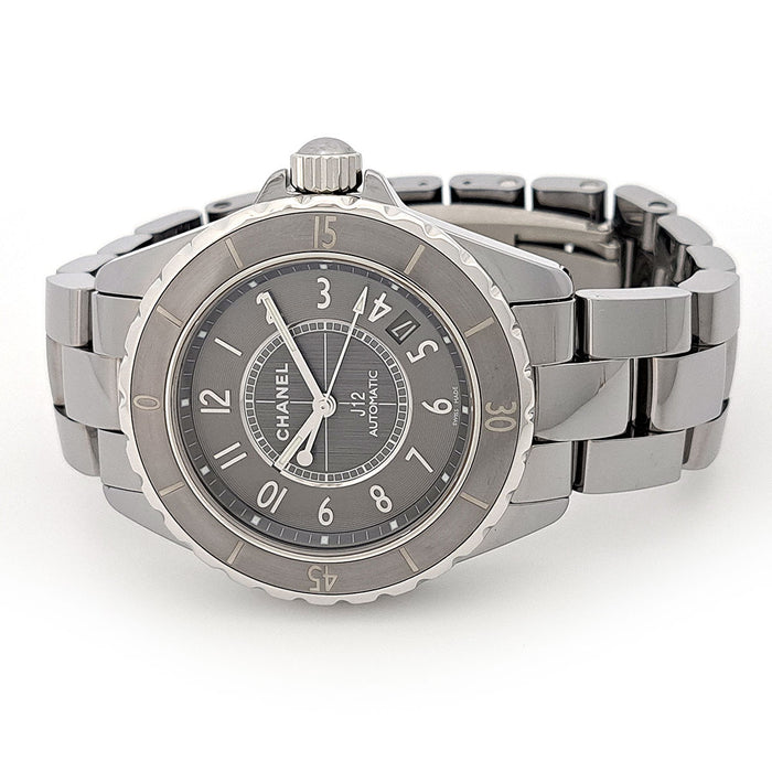 CHANEL
J12 Chromatic
With Warranty Card