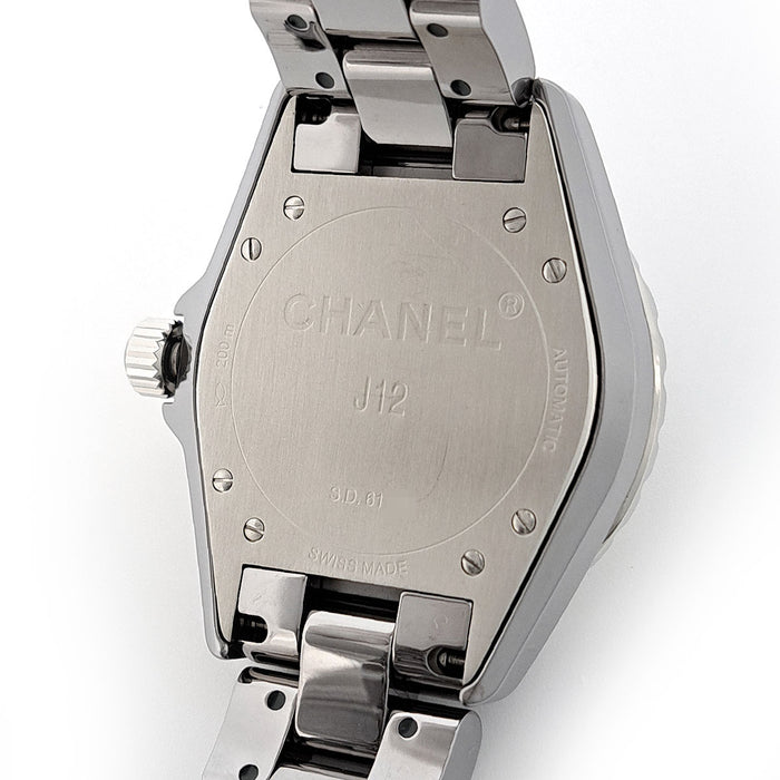 CHANEL
J12 Chromatic
With Warranty Card