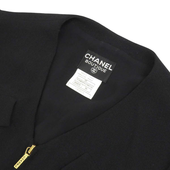 CHANEL 
95P ウール COCO CC ココボタン Vネック ショートスリーブ 
ココマーク ヴィンテージ ジップアップ ワンピース