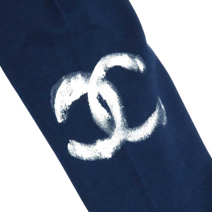 CHANEL 
COCO CC logo print paint cotton 
Coco mark 2013 Christmas limited sweatshirt