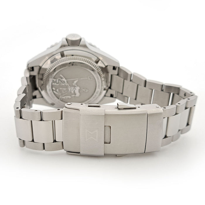 EDOX
Neptune
With box and warranty card