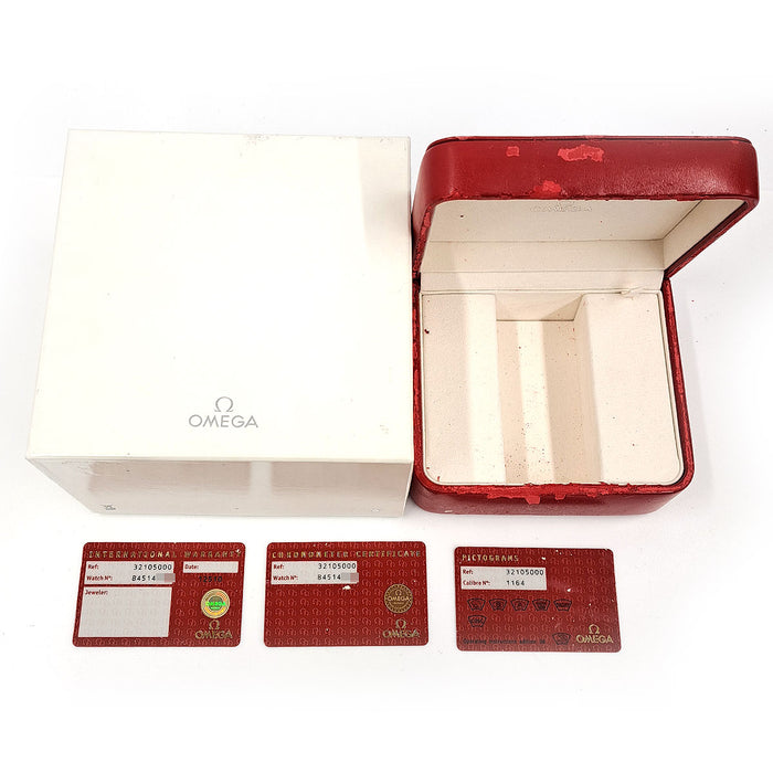 OMEGA
Speedmaster Date
With box and warranty card