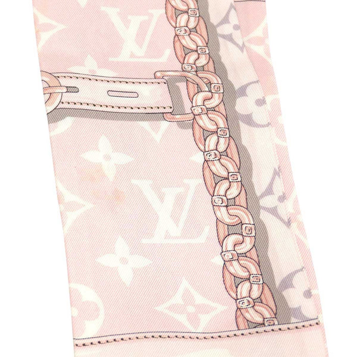 LOUIS VUITTON
LV Silk Logo
Bandeau Monogram Confidential Scarf